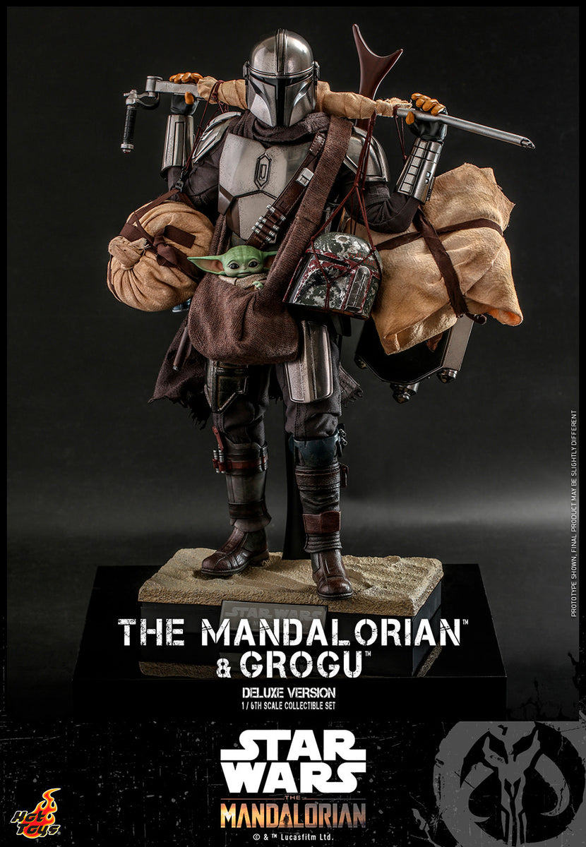 HOT TOYS STAR WARS: THE MANDALORIAN - MANDALORIAN & GROGU DELUXE 1