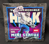 INCREDIBLE HULK GRAY VERSION - BOWEN MINI-STATUE (1537/4000)