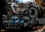 HOT TOYS THE FLASH - BATCYCLE 1:6 SCALE FIGURE