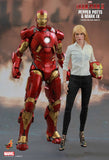 HOT TOYS IRON MAN 3 - PEPPER POTTS & IRON MAN IX 12 IN FIGURE