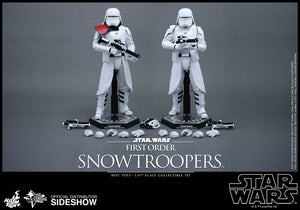 HOT TOYS STAR WARS: THE FORCE AWAKENS - FIRST ORDER SNOWTROOPER FIGURE SET
